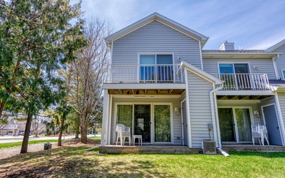Hilltop Hideaway (Unit B-5)