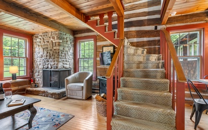 Log Cabin on Kangaroo Lake 6