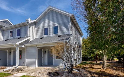 Hilltop Hideaway (Unit B-5)