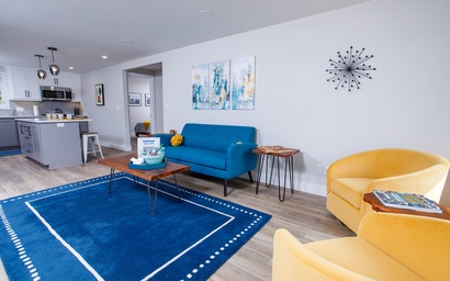 Gold Getaway (2014) 8