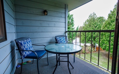 Cedar Haven (Unit 202) 4