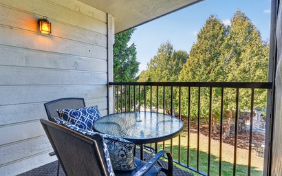 Cedar Haven (Unit 202) 2