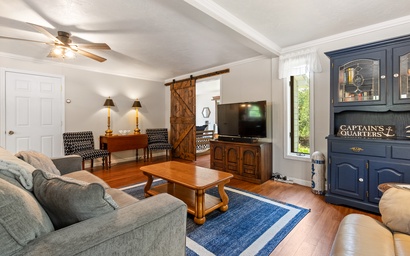 Captain's Quarters 3