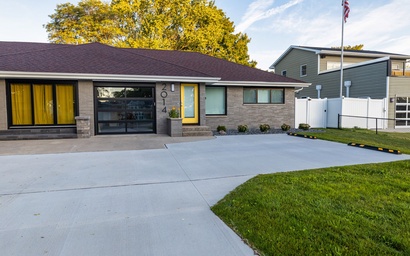 Gold Getaway (2014) 5