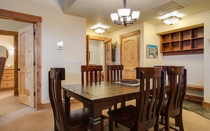 EL5102 - Emerald Lodge 5