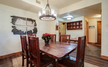 EL5207 - Emerald Lodge 3