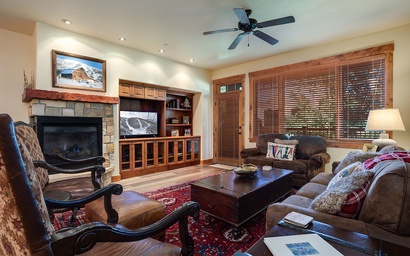 EL5207 - Emerald Lodge