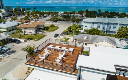 Just Lanai-ing Around