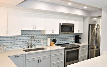 Gulf and Bay Club- B205