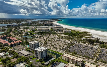 Our House at the Beach W-701