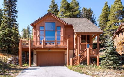 Four O'Clock Chalet