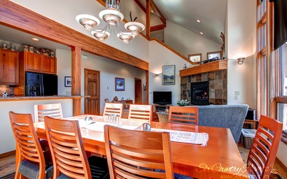 Four O'Clock Chalet 5