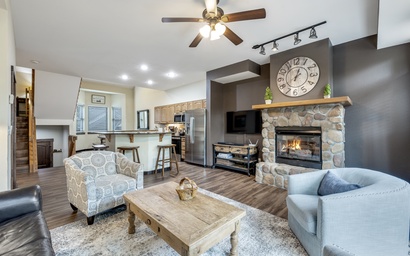 Village Point 214