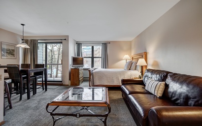 River Mountain Lodge 208W 2