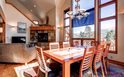 Four O'Clock Chalet 4