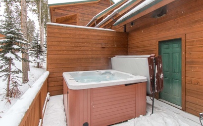 Four Pines Retreat