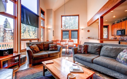 Four O'Clock Chalet 3