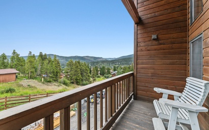 Tyra Lookout 20 4