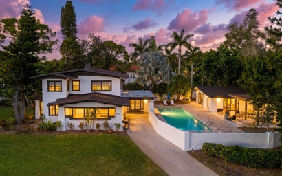 Manatee Manor