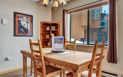 Chalet Village 25 4