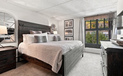 MP326 Mountain Plaza 2 Bedroom 3 Bath 3