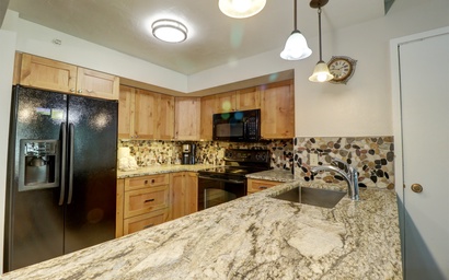 MP504/MP506H Mountain Plaza 2BR 3BA 5