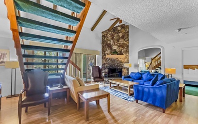 CM425 Copper Mtn Inn 5Br 5Ba 2