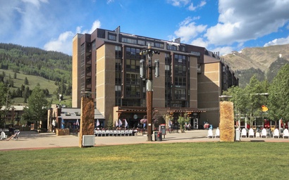 MP506H Mountain Plaza Hotel Room Hot Tub 6