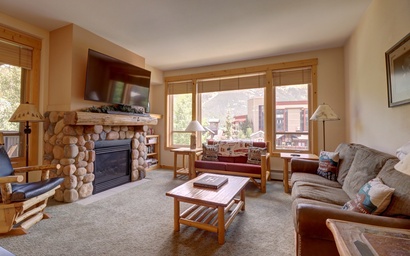 TX204 Taylors Crossing