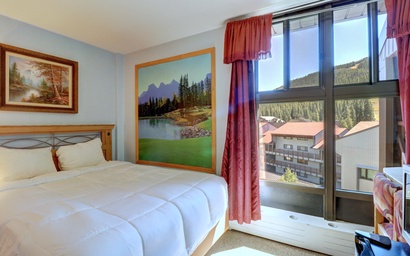MP613H Mountain Plaza Hotel Room 3