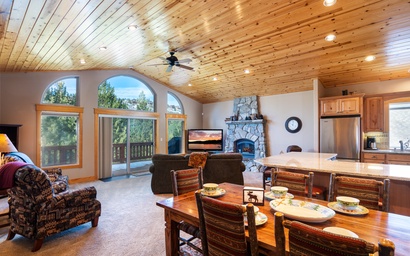 Hillside Mountain Creek Haven