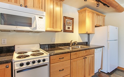 Little Matterhorn 17A 5