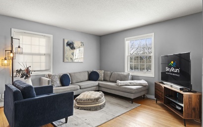 The Nicollet Nook (Entire Duplex) 4