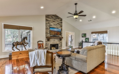 Enchanted Mountain Hideaway 15