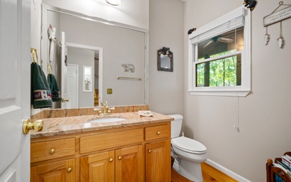 Cozy Mountain Getaway 24