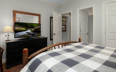 Laurel Landing Lodge 51