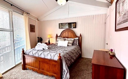 Treetopper Knoll Chalet 14