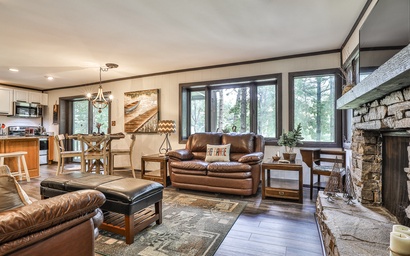 Retreat at Lake Sconti 12