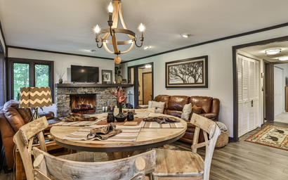 Retreat at Lake Sconti 9