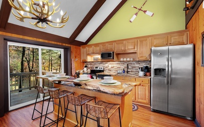 Chickadee's Lake Lookout 11