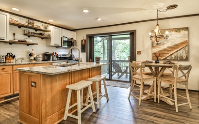 Retreat at Lake Sconti 8