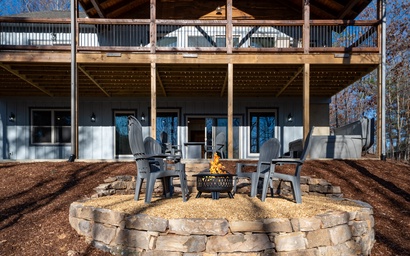 The Peaceful Meadow Cabin 2