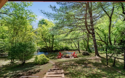 Creek Side Hideaway 2