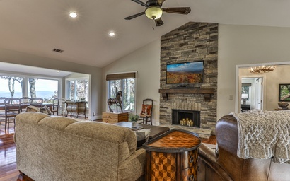 Enchanted Mountain Hideaway 13