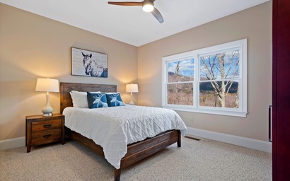 Thrush Turn Manor 26