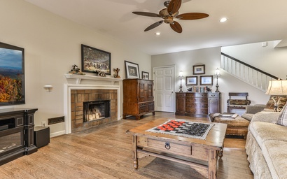 Enchanted Mountain Hideaway 43