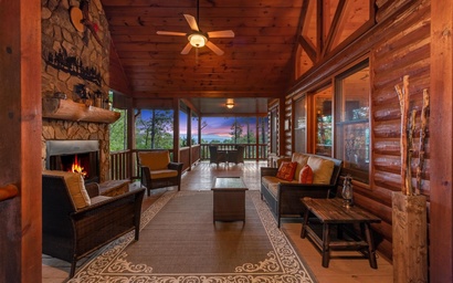 Featured Property Soaring Hawk Lodge