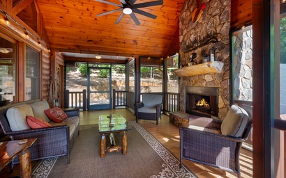 Soaring Hawk Lodge 6