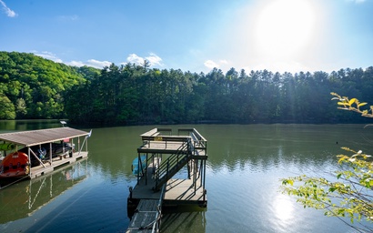 Echoes on The Lake 2