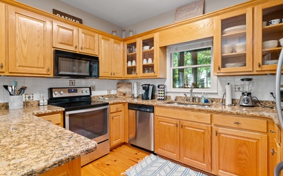 Cozy Mountain Getaway 15